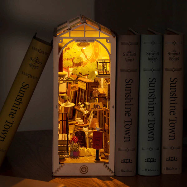 Book Nook Sunshine Town - Kit Diorama Fai da Te