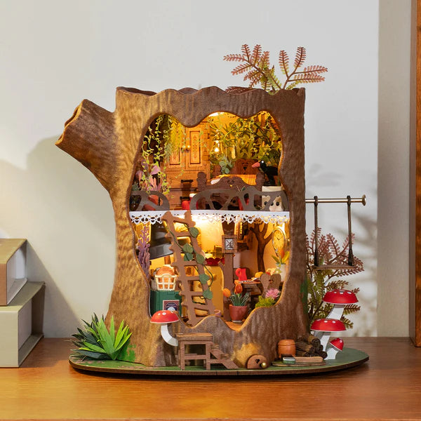Casa sull'albero da favola, casa in miniatura fai da te