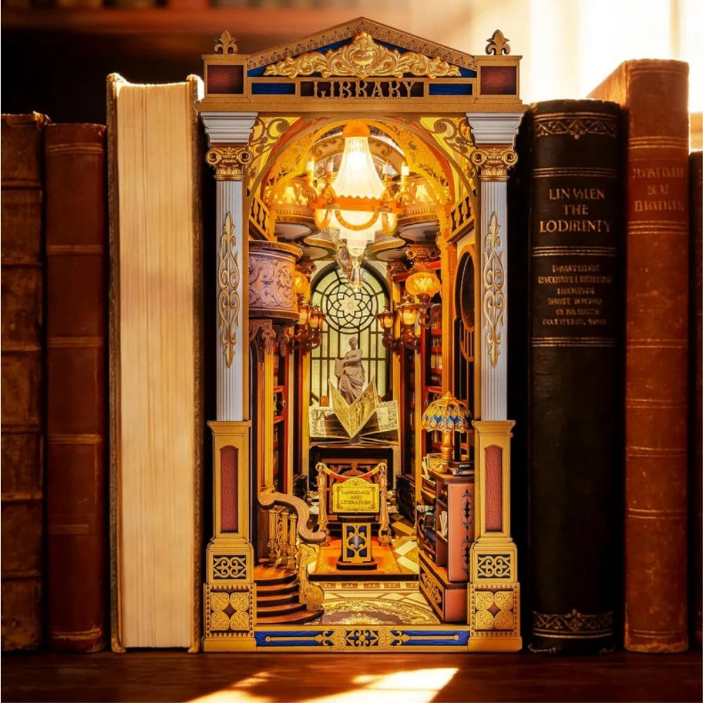 Library of Wonders Angolo lettura fai-da-te - kit diorama, Book nook Kit