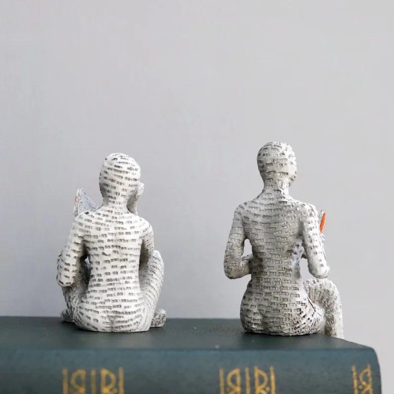 Statua Lettura Minimal – Decorazione per Amanti dei Libri 📚✨