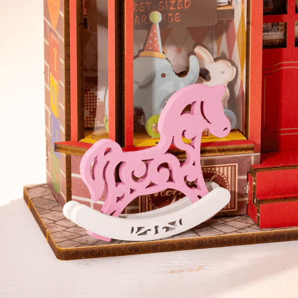 Whimsy Toy Shop Casa in miniatura fai da te - Book Nook kit -